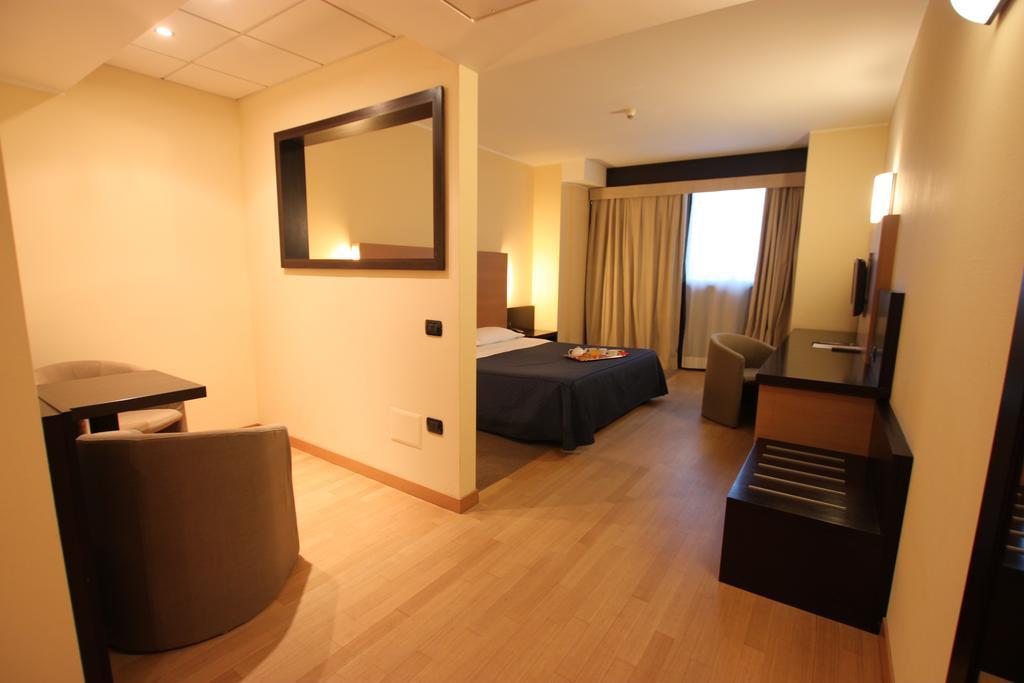 Golf Hotel Milano Opera Εξωτερικό φωτογραφία