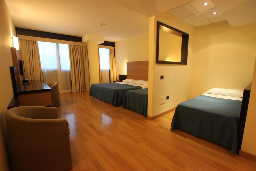 Golf Hotel Milano Opera Δωμάτιο φωτογραφία